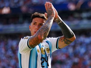Real Madrid Mundur Beli Enzo Fernandez