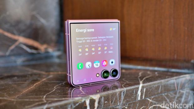Galaxy Z Flip8