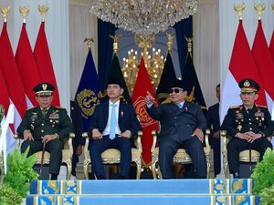 Momen Kebersamaan Kapolri dan Panglima TNI saat Upacara Praspa di Istana