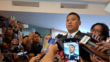 Berita dari Detik Finance: Bos BGN soal Desakan Setop MBG: Bukan Ranah Kami, Itu Tender Politik Presiden