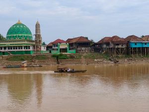 Warga Keluhkan Air Sungai Rawas yang Makin Keruh Diduga karena Aktivitas PETI