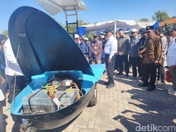 Mentan Borong Inovasi ITS, Benih Jagung hingga Traktor Amfibi