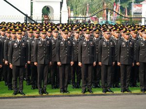 Momen Khidmat Pelantikan 1.177 Perwira TNI-Polri di Istana Merdeka