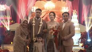 Senyum Adzam di Pernikahan Nathalie Holscher dengan Aripat
