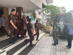 Kejari Tetapkan 3 Tersangka Korupsi Rp 3 M Bank di Jember, 2 Ditahan