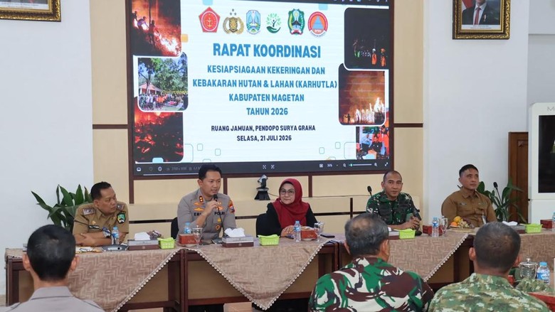 2 Helikopter Disiagakan Antisipasi Karhutla Gunung Lawu Saat Puncak Kemarau