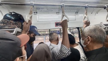 KRL Bogor-Jakarta Kota Sempat Alami Gangguan di Stasiun Kalibata