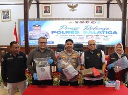2 Pengedar Narkoba di Salatiga Diciduk, Barbuk 5,8 Kg Ganja Disita