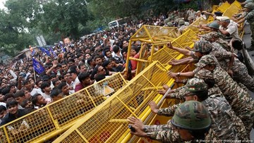 Usai Bentrok, Gerakan Para Kecoak Tantang Pemerintah India