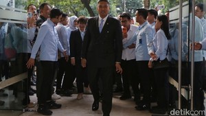Usai Dilantik, Sudaryono Langsung Pimpin Rapat Perdana Bersama Jajaran BGN