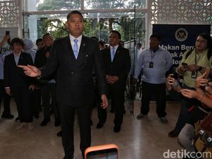 Video: Usai Dilantik, Sudaryono Langsung Rapat di Kantor BGN