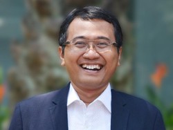 Profil Yos Sunitiyoso, Wagub Universitas Republik Indonesia Profesor ITB Alumnus SMA TN