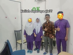 Viral! Mahasiswi Menikah dengan Dosennya, Toga Wisuda Dipindahkan Suami