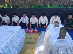 Bupati-Forkopimda Ziarah Makam Jelang HUT Klaten