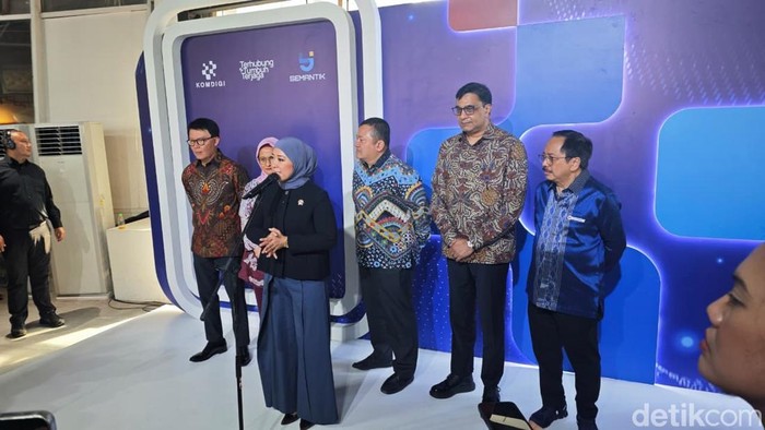 Deklarasi komitmen bersama untuk mengimplementasikan registrasi pelanggan berbasis data biometrik secara penuh