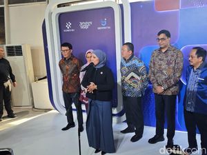 Registrasi SIM Biometrik Jalan, Penjualan Kartu Perdana Tetap Moncer