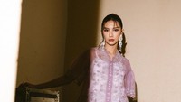 Sheila Dara Ungkap Kisah Emosional di Balik Kebaya dalam Film Jalan Pulang