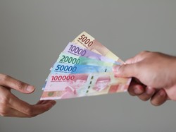 Ekonom Sebut Tak Mudah Bikin Rupiah Menguat ke Depan