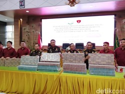 Kejati Sulut Terima Pengembalian Rp 15 M Hasil Korupsi Tambang Emas PT HWR