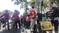 Video: Cerita Pria Nganjuk Jalan Kaki ke Makkah, Lewati 11 Negara