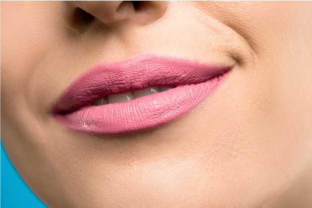 Nude Pink bikin wajah cerah