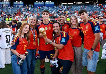 Pau Cubarsi, si Anak Tukang Kayu dari Desa Jadi Juara Piala Dunia