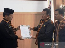 Pejabat Gayo Lues Mundur Buntut Anak Pamer Liburan ke Korsel hingga Eropa