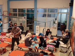 Seratusan Pelajar di Cibatu Garut Diduga Keracunan MBG