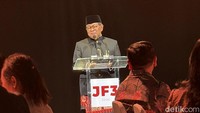 Canda Pramono Anung Gayanya Dikritik Desainer di JF3 Fashion Festival 2026