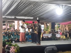 Bupati Jember Ajak RT/RW dan Kader Posyandu Sosialisaikan Program Pemkab