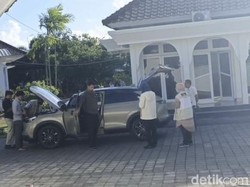 KPK Periksa Mobil Diduga Milik Ipar LAZ di Rumah Dinas