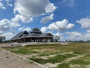 Gedung Rp 22 M Milik Pemkab Lombok Tengah Jarang Dipakai, Kenapa?