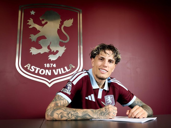 BIRMINGHAM, ENGLAND - JULY 23: Alejandro Garnacho of Aston Villa poses for a picture at Bodymoor Heath training ground on July 23, 2026 in Birmingham, England. (Photo by Neville Williams/Aston Villa FC via Getty Images)