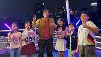 Gemas! Rian DMasiv Dikeroyok 5 Host Cilik, Ada Debat Fans MU vs Man City Loh!