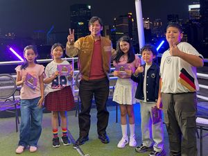 Gemas! Rian DMasiv Dikeroyok 5 Host Cilik, Ada Debat Fans MU vs Man City Loh!