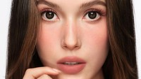 Juara Olimpiade Eileen Gu Jadi BA Armani Beauty, Pancarkan Pesona Ice Princess