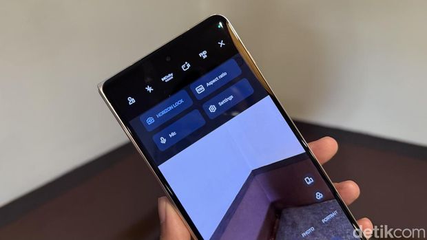 Fitur kamera Motorola Razr Fold