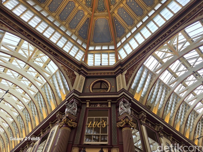 Cantiknya London dalam Jepretan Kamera Samsung Galaxy Z Fold8