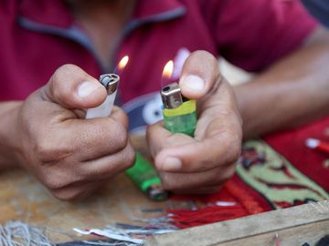 Kelangkaan Gas Ubah Korek Api Jadi Barang Berharga di Gaza