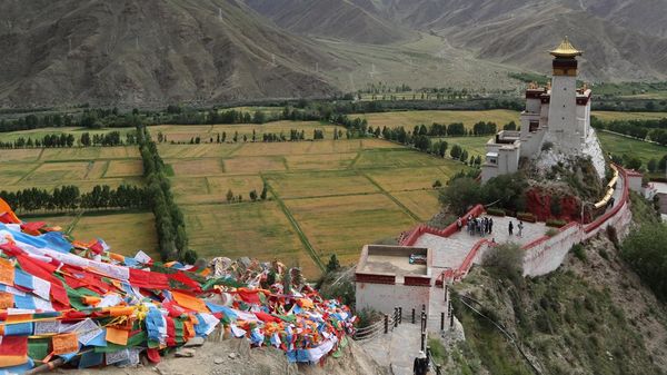 Menengok Istana Tertua yang Diyakini Awal Peradaban Tibet