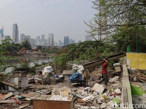 Penertiban Bangunan Liar di BKB Masuk Hari Ketiga