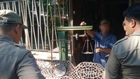 Nemen Rek! 2 Kursi Besi Pemkot Surabaya Ditemukan di Tukang Rongsok