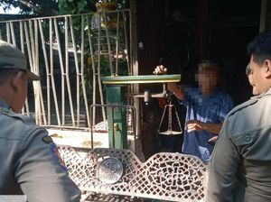 Nemen Rek! 2 Kursi Besi Pemkot Surabaya Ditemukan di Tukang Rongsok