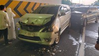 Tabrakan Beruntun di Terowongan Tol Pasar Rebo Jaktim, Lalin Macet