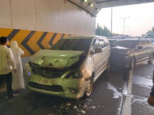 Tabrakan Beruntun 4 Mobil di Tol JORR Dipicu Rem Mendadak