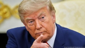 Iran Bantah Negosiasi dengan AS, Trump Marah dan Beri Ultimatum