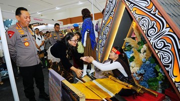 Kapolri dan Ketum Bhayangkari Tinjau Bazar KBN 2026, Dukung Penuh UMKM