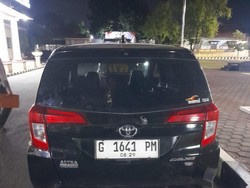 Mabuk, Sopir Calya Kabur Usai Tabrak Motor-Gerobak di Pemalang