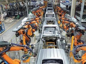 Pabrik Ford Bakal Produksi Mobil China