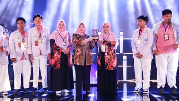 SMAN 8 Kota Ternate Raih Juara 1 LCC Empat Pilar MPR Maluku Utara
